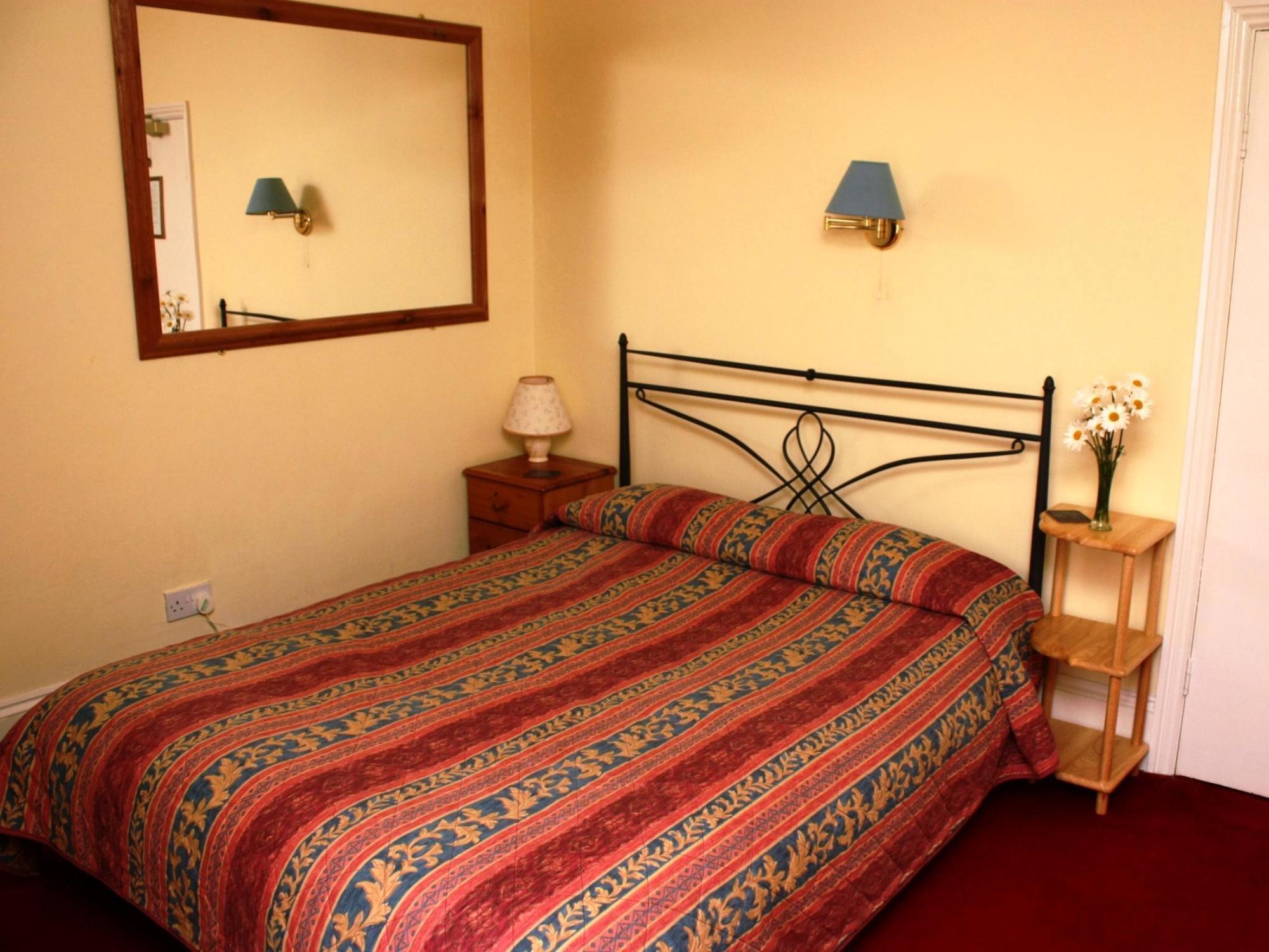Victoria Lodge Guest House Солсбери Экстерьер фото